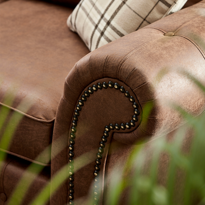 Oakland Long 6 Seater Leather Corner Sofa Chesterfield Style